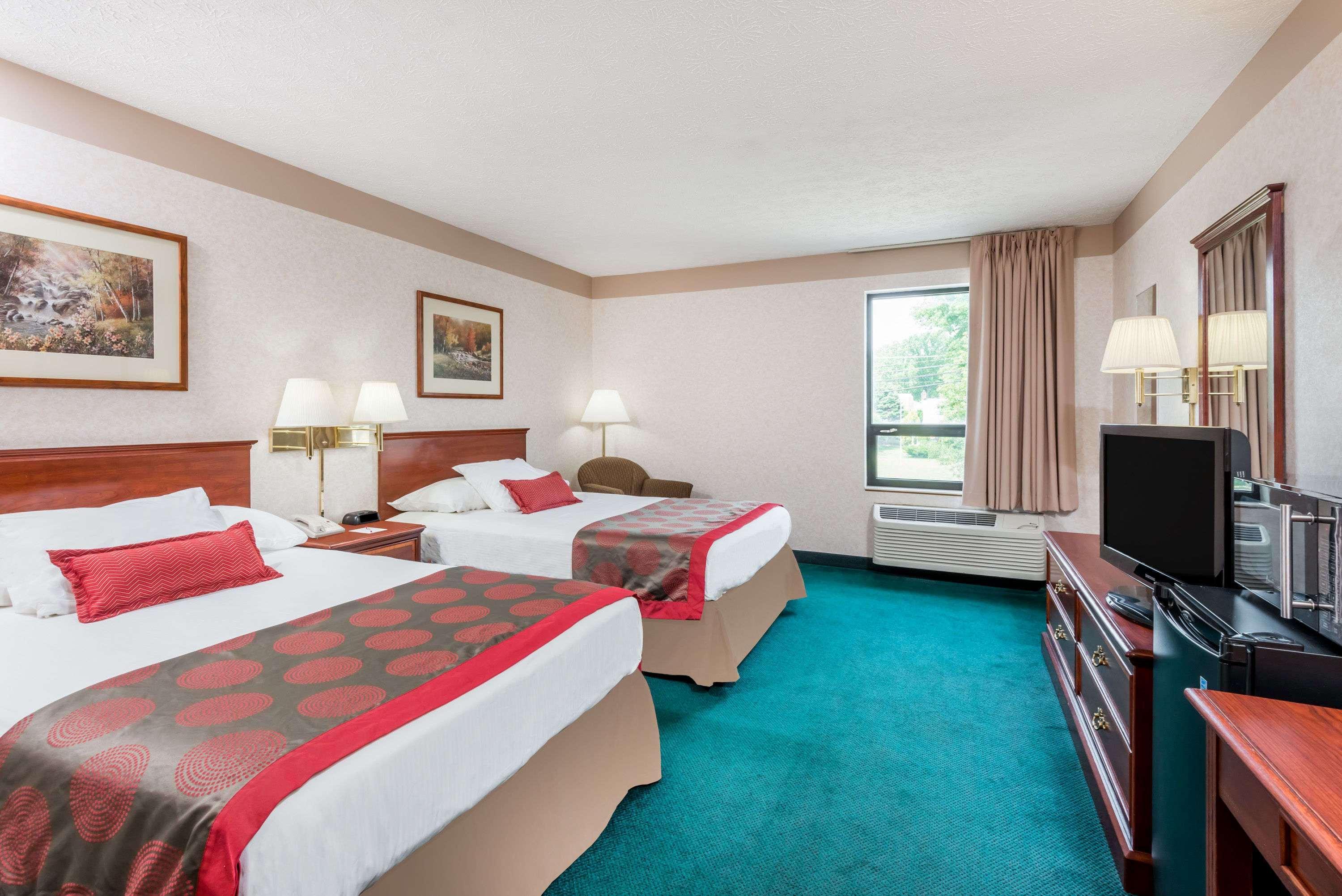 Ramada By Wyndham Strasburg Dover Esterno foto